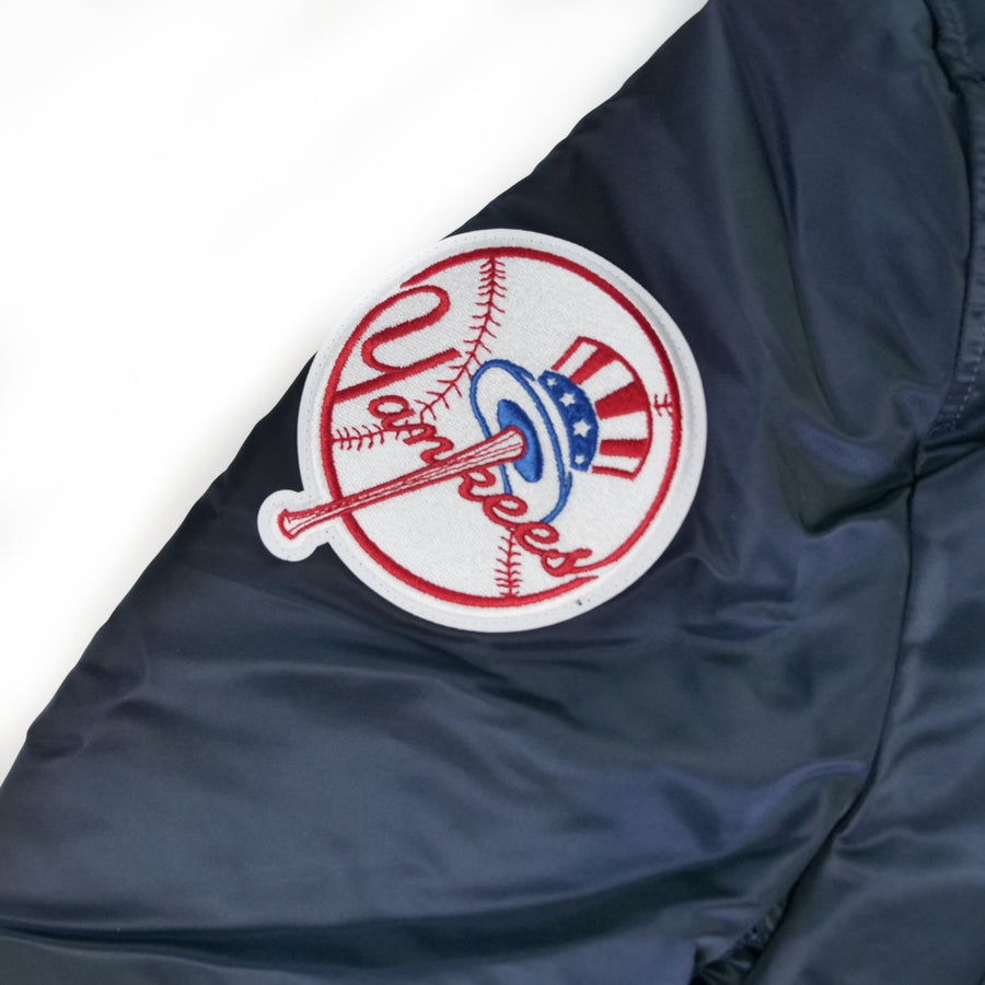New Era Alpha Industries New York Yankees 2024 Bomber Hooded Jacket New Era Alpha Industries New York Yankees 2024 Bomber Hooded Jacket