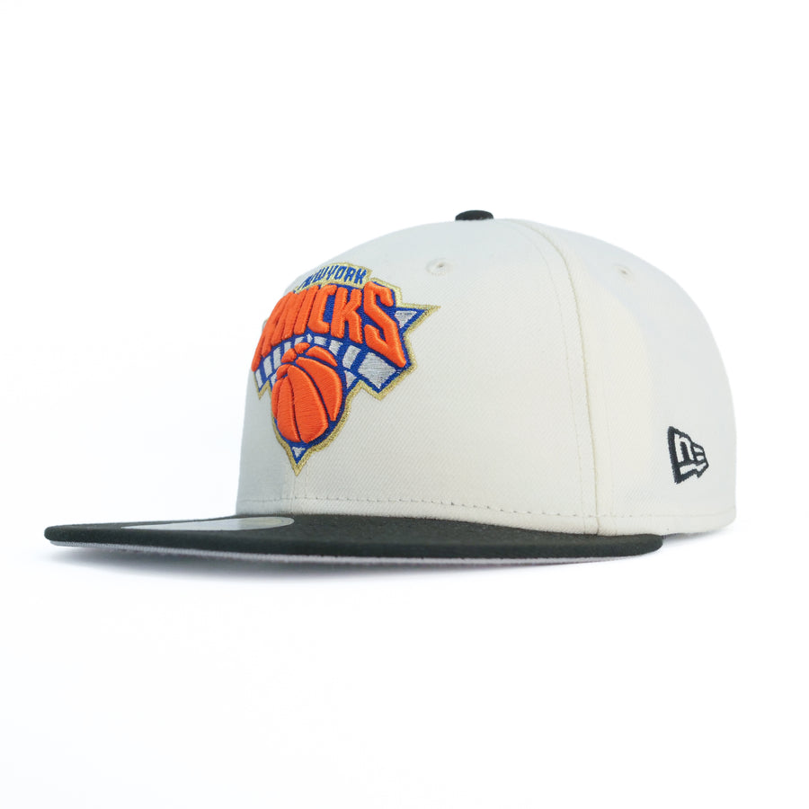 New Era Custom NBA Fitted New York Knicks Chrome (2025-2026 Champions Patch) - Magic Sneaker